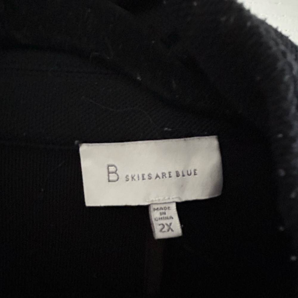Skies Are Blue Black Blazer with Gray Accents - Picture 3 of 3